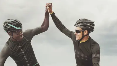 Highfive biking