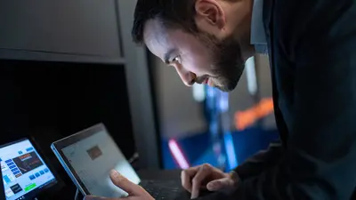 Man computer looking