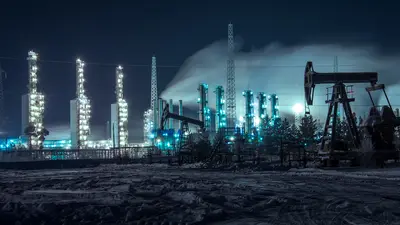 Afbeelding industrie complex in de nacht