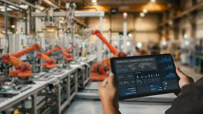 Auf einem Tablet ist ein Dashboard zur Überwachung der industriellen Produktion.