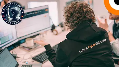 Les équipes du CERT d'Orange Cyberdefense au travail. 
